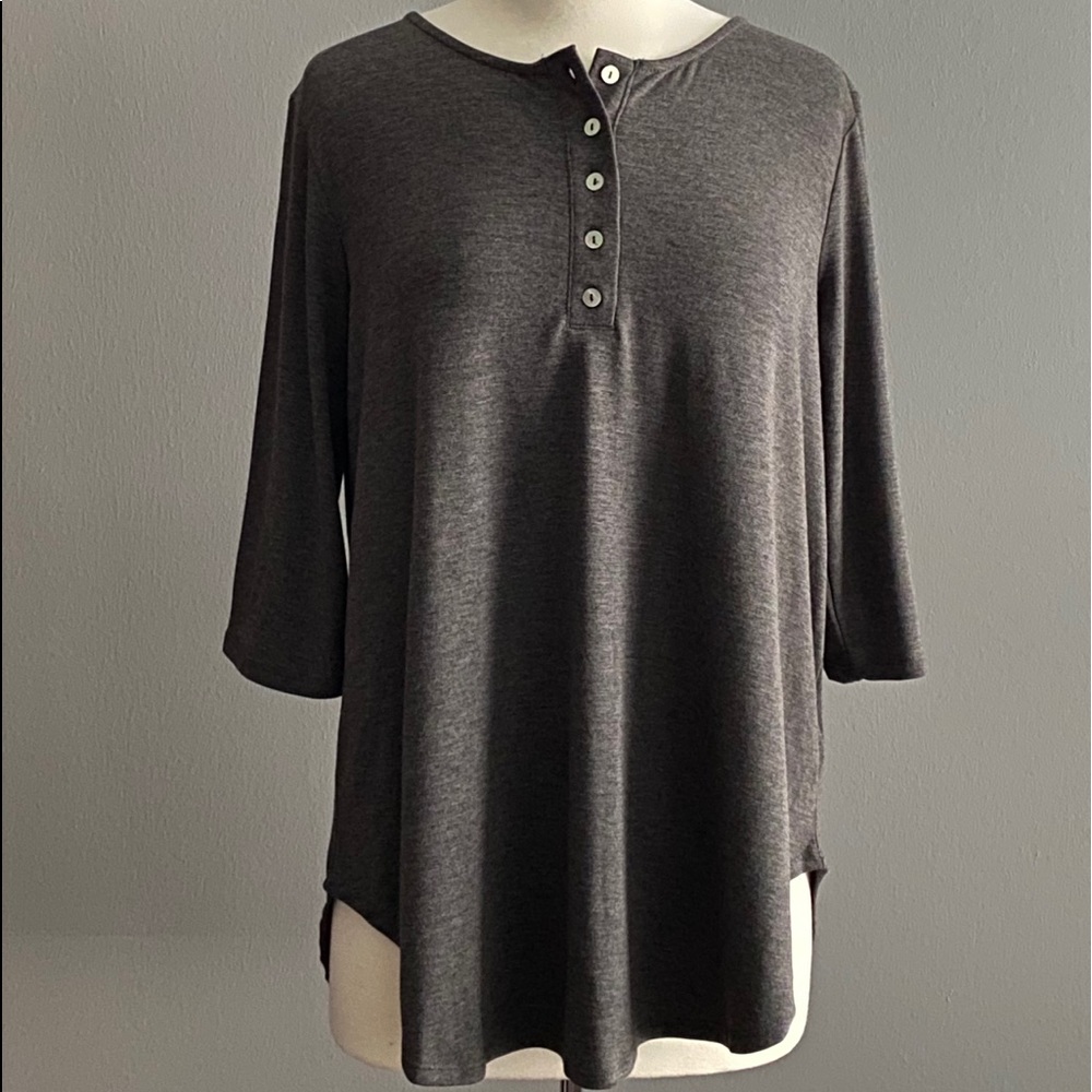 Women’s Charcoal Grey Henley Top. - Picture 3 of 3